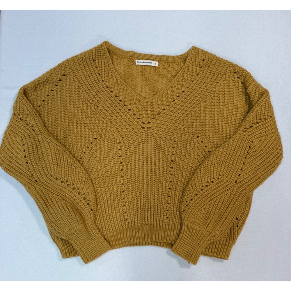 Moon & Madison Mustard Yellow V-Neck‎ Pointelle Knit Sweater Small SA149